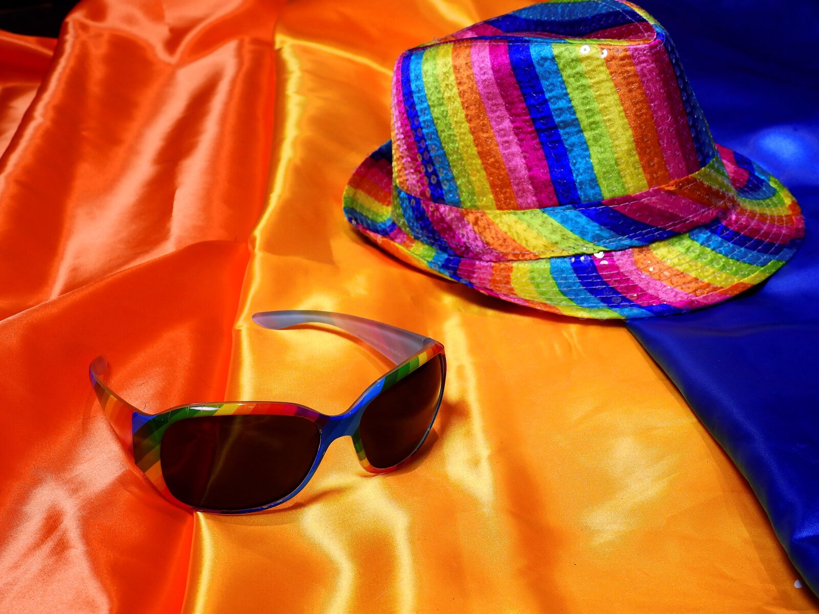 Nikon Coolpix P900 sample photo. Hat, headwear, carnival photography