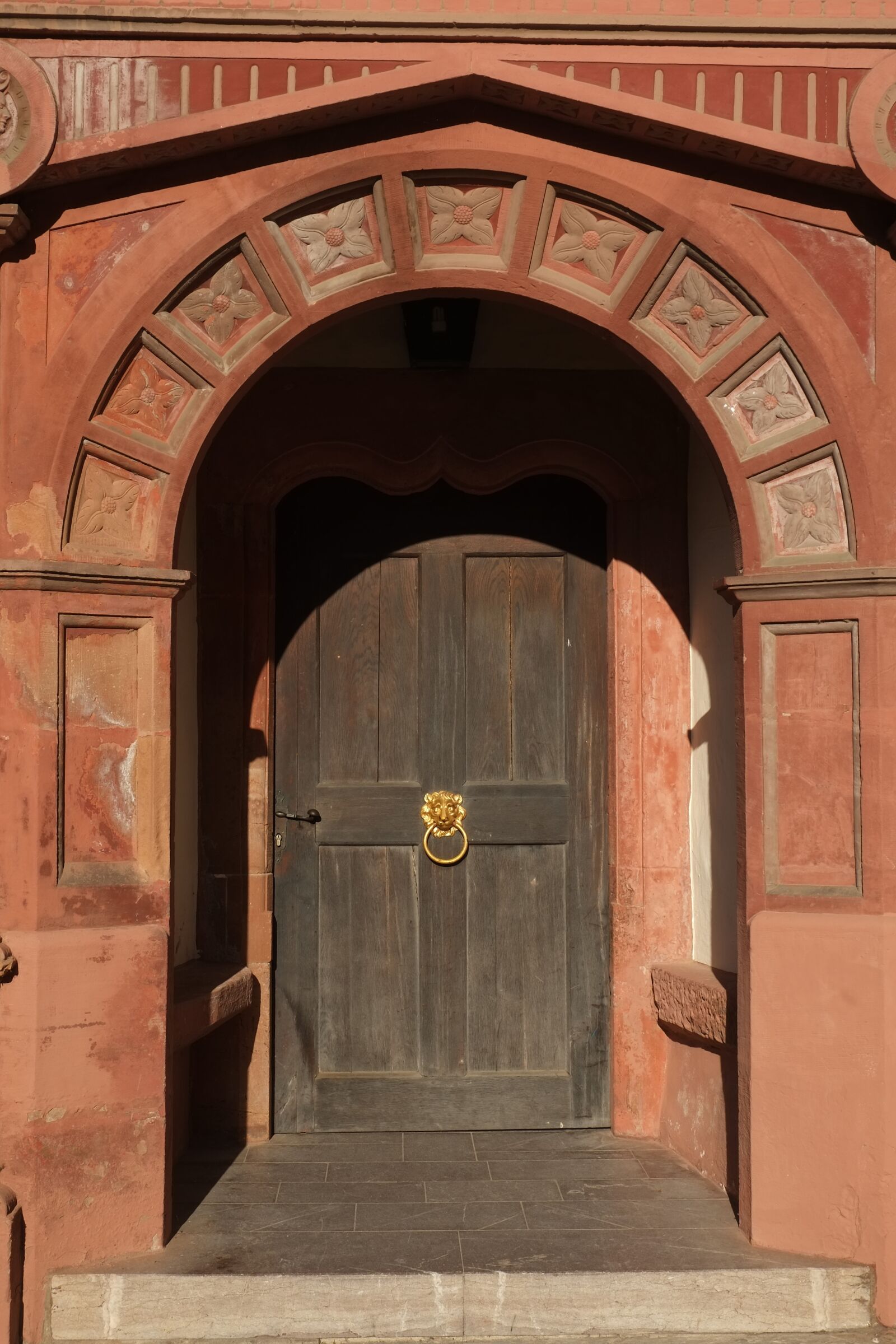 Fujifilm X-E1 sample photo. Door, archway, input photography