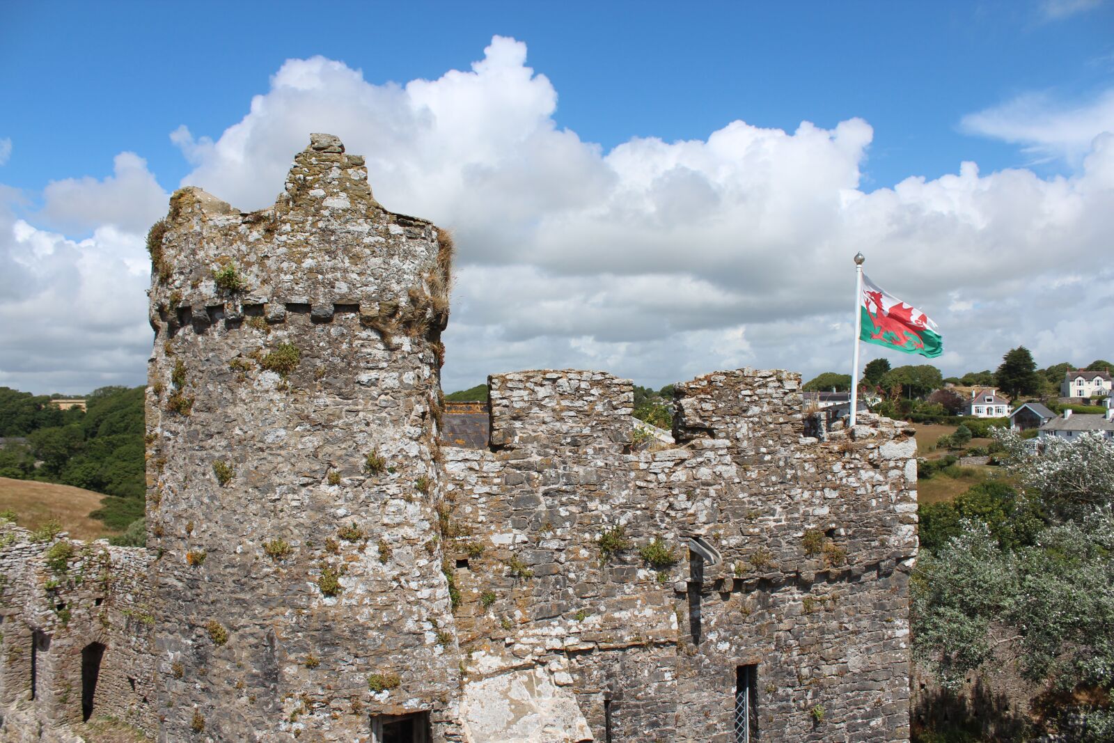 Canon EOS 600D (Rebel EOS T3i / EOS Kiss X5) sample photo. Wales, castle, medieval photography