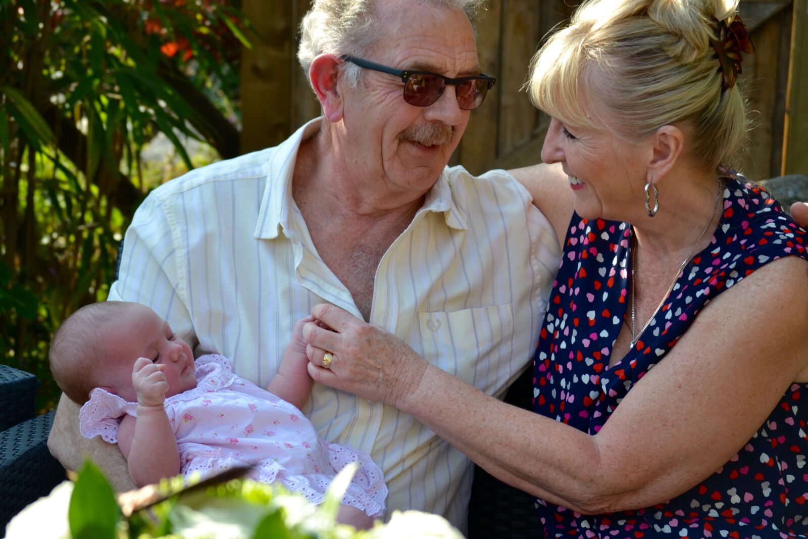Nikon D3100 sample photo. Grandparents, baby with grandparents photography