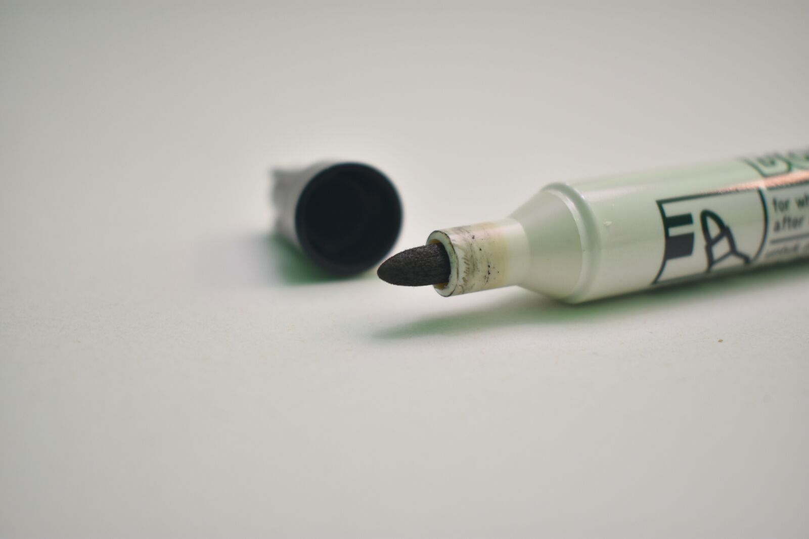 Nikon D3400 sample photo. Marker, office, business photography