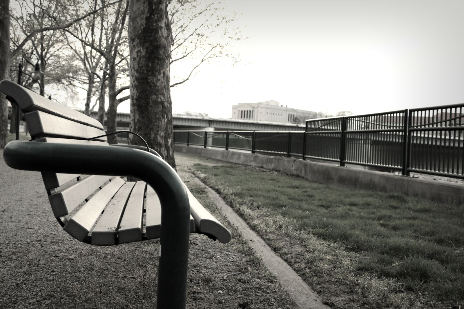 Canon EOS 70D sample photo. Bench, river, park photography