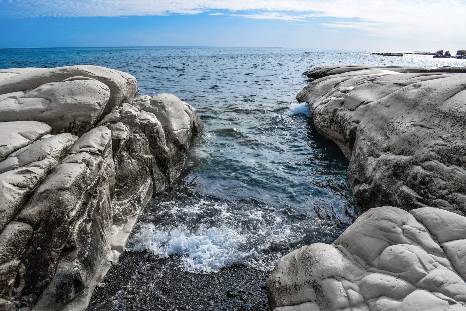 Nikon D3300 sample photo. Sea, seashore, cove photography