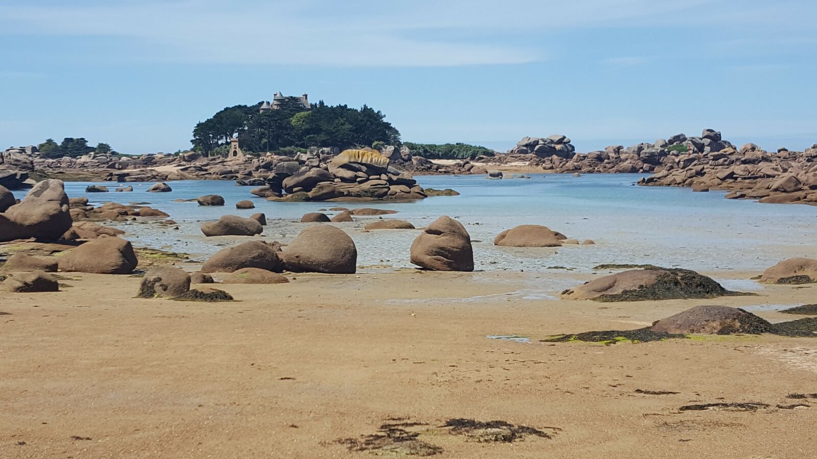 Samsung Galaxy S6 sample photo. Plougeurneau, rose granite coast photography