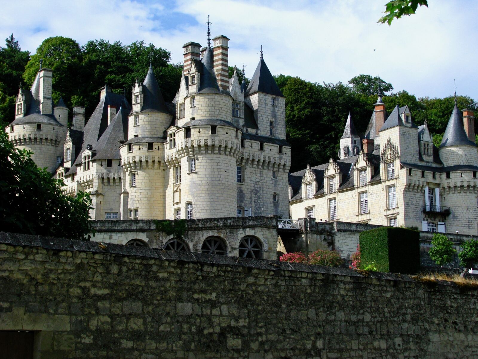 Canon POWERSHOT SX100 IS sample photo. France, loire, castles photography