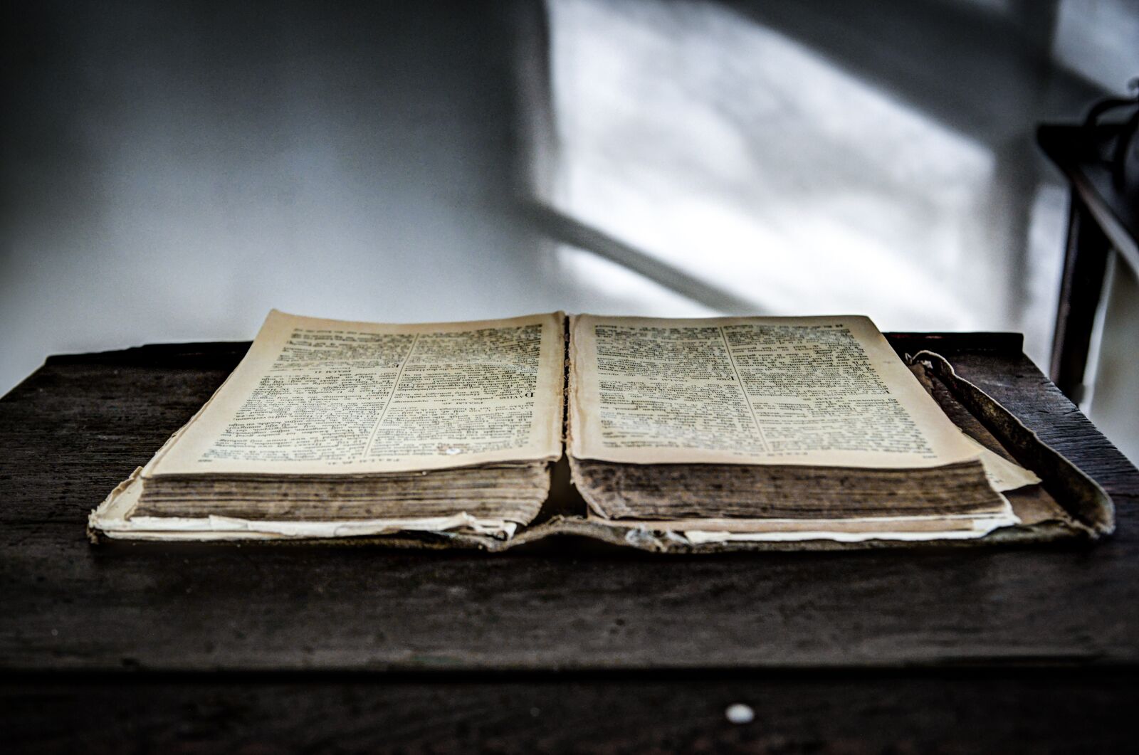 Nikon D610 sample photo. Open, bible, letters photography