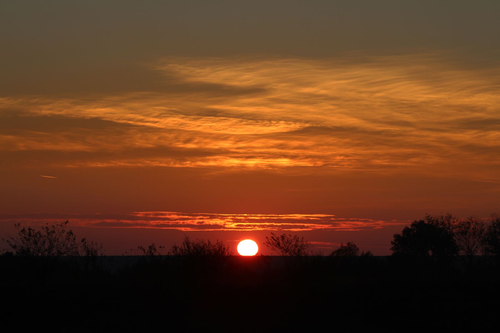 Canon EF 75-300mm f/4-5.6 USM sample photo. Sunset, sky, cloud photography