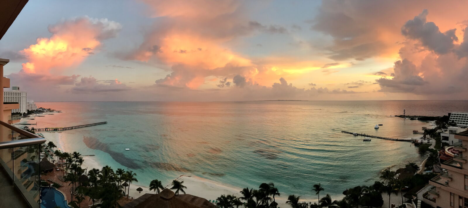 Apple iPhone 7 Plus + iPhone 7 Plus back camera 3.99mm f/1.8 sample photo. Beach, cancun, caribbean, sea photography