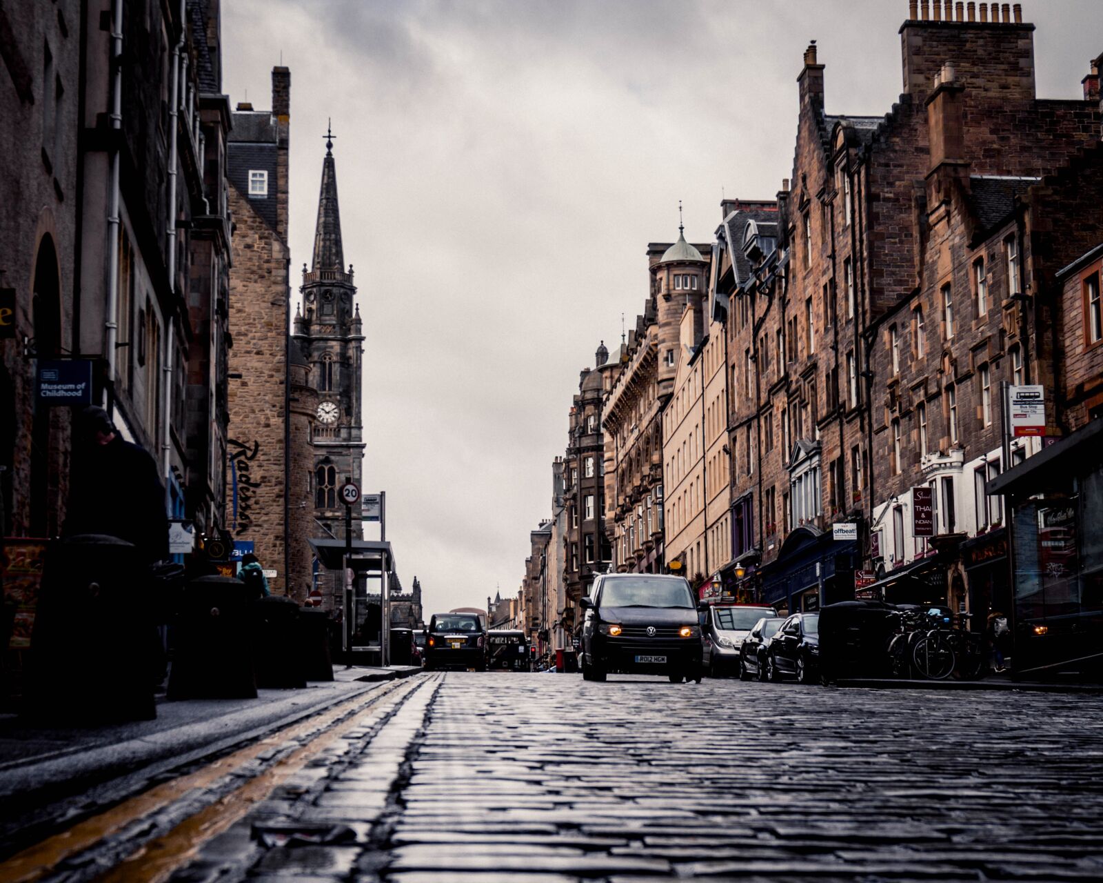 Sony E 16-50mm F3.5-5.6 PZ OSS sample photo. Edinburgh, city, scotland photography