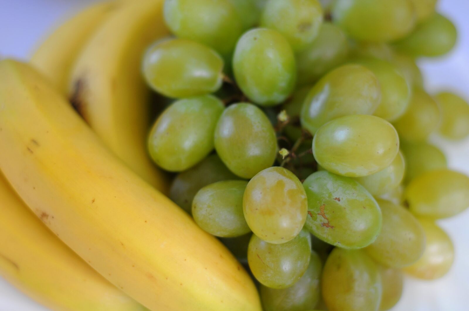 Nikon D90 sample photo. Fruit, grapes, food photography