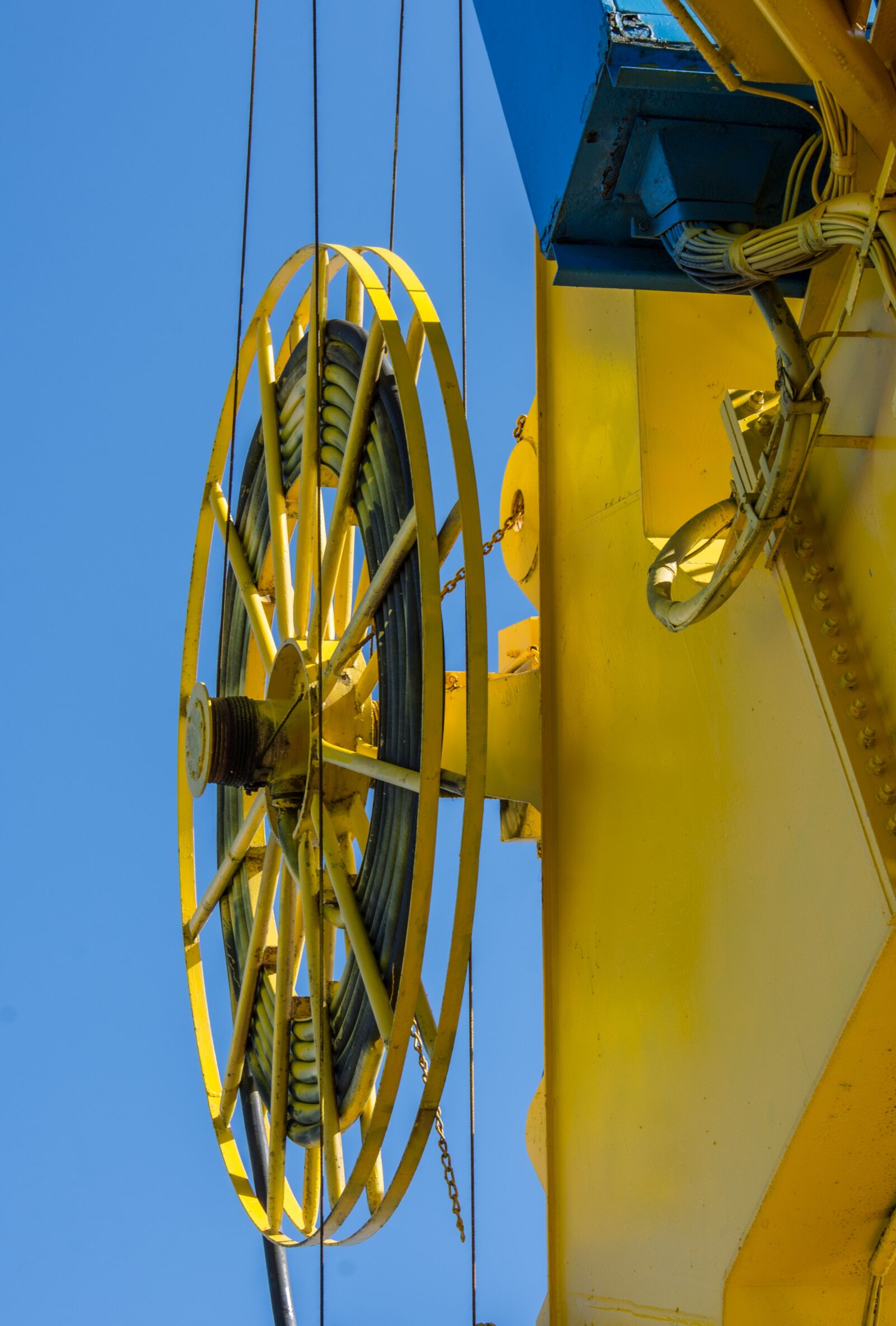Nikon D7200 sample photo. Crane, ropes, industry photography