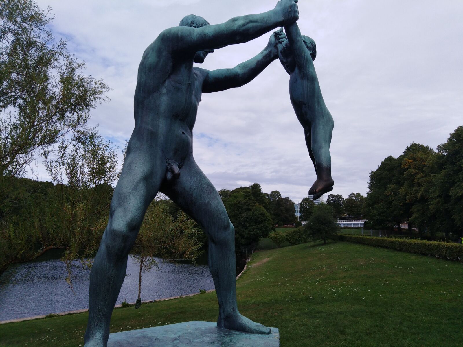 HUAWEI Y6 2018 sample photo. Oslo, statue, norway photography