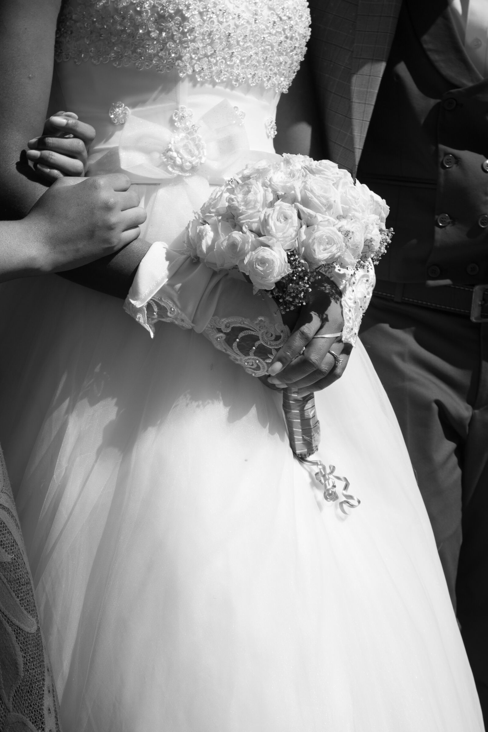Canon EOS 750D (EOS Rebel T6i / EOS Kiss X8i) sample photo. Wedding, bride, dress photography