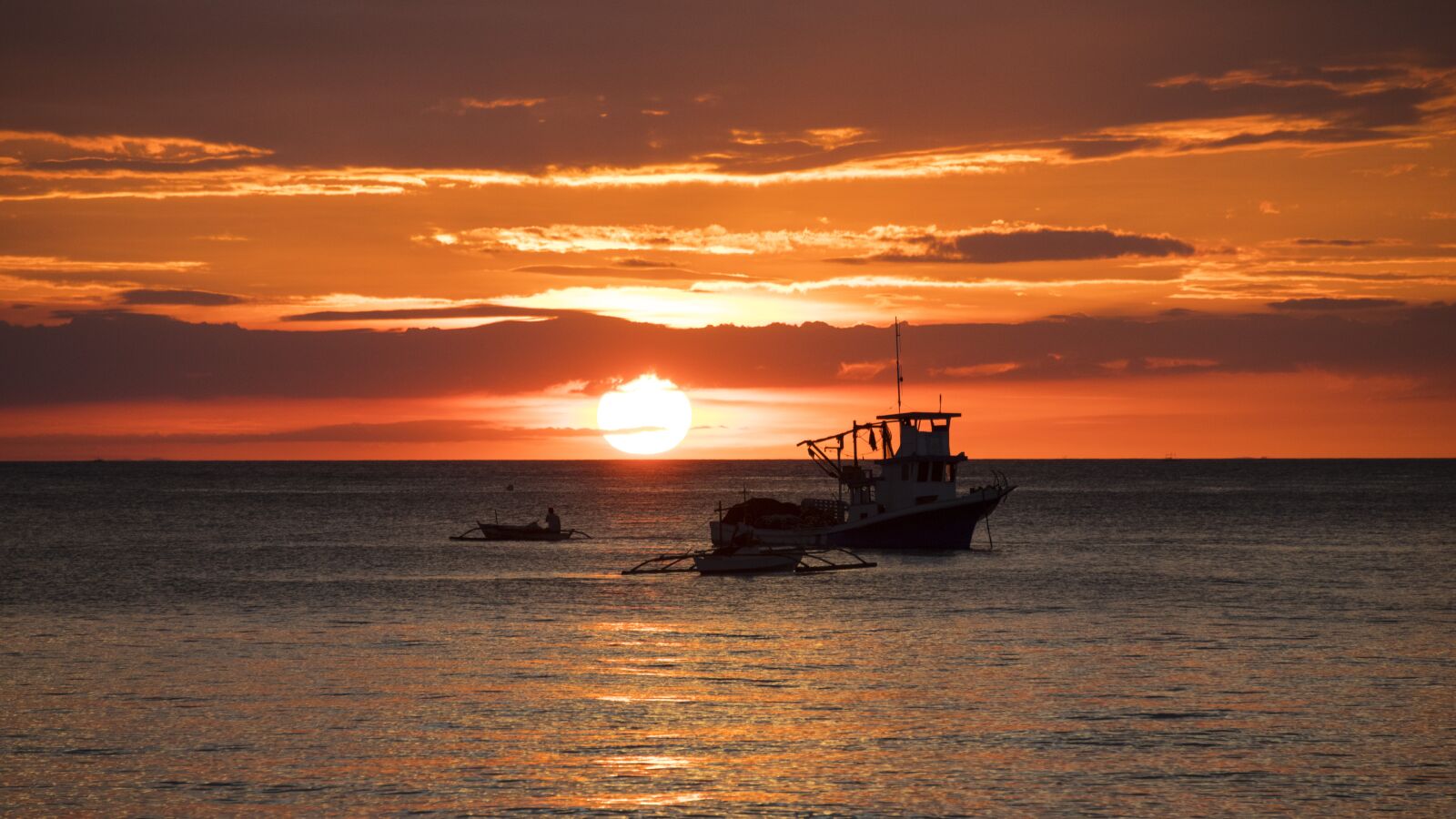 Canon EOS 800D (EOS Rebel T7i / EOS Kiss X9i) sample photo. Orange, sunset, horizon photography