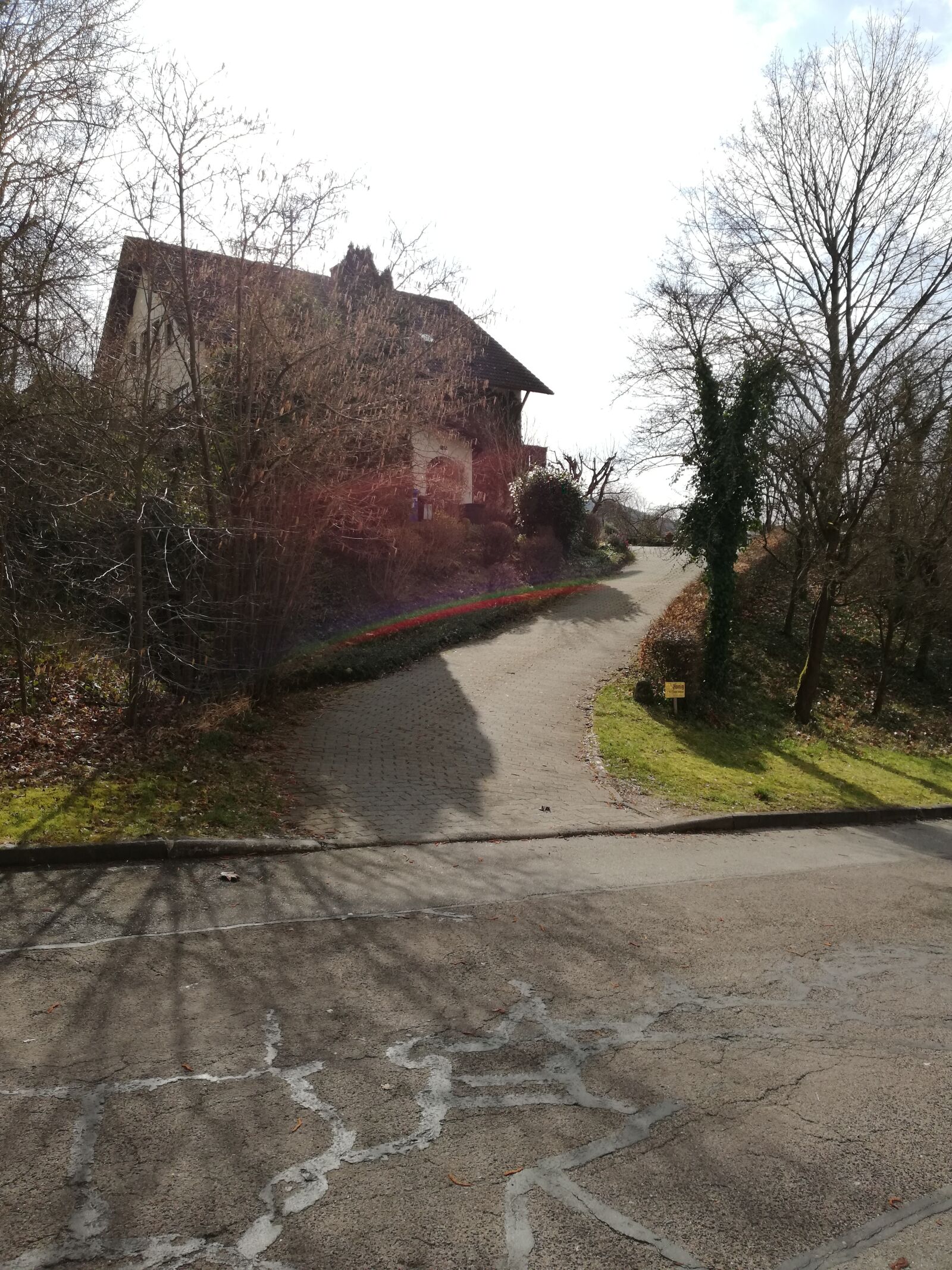 HUAWEI Mate 10 Lite sample photo. Road, house, settlement photography