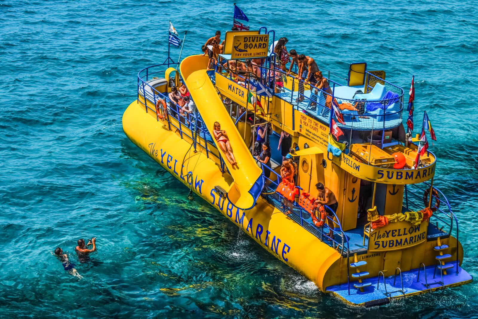 Nikon D3300 sample photo. Submarine, yellow, boat photography