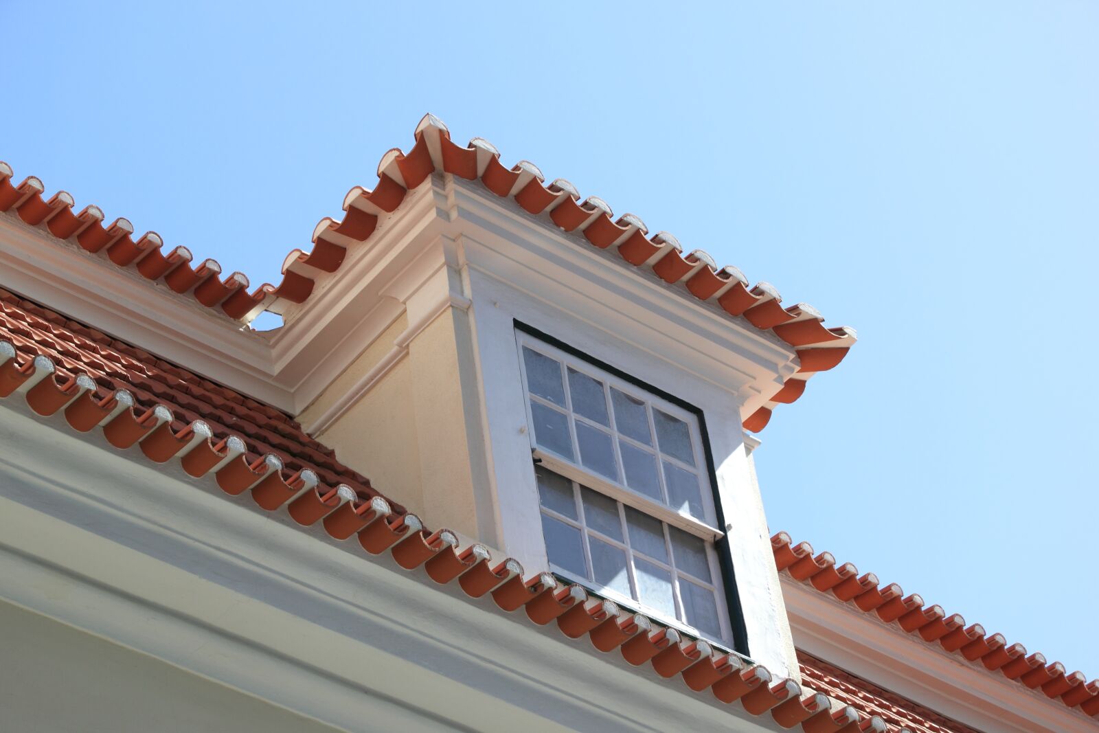 Canon EOS 550D (EOS Rebel T2i / EOS Kiss X4) sample photo. Portugal, lisbon, roof photography