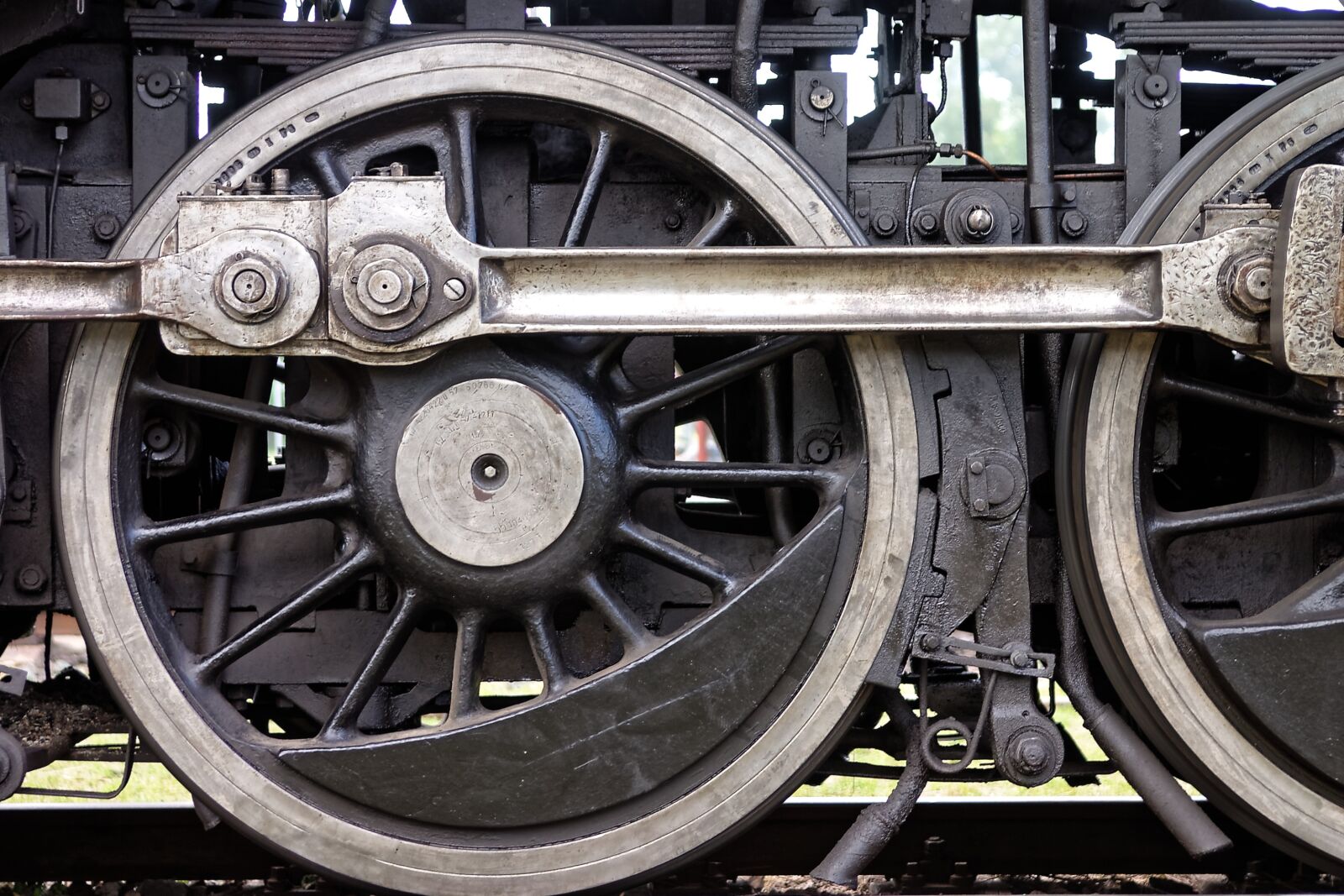Canon EOS 300D (EOS Digital Rebel / EOS Kiss Digital) sample photo. Steam locomotive, wheel, train photography