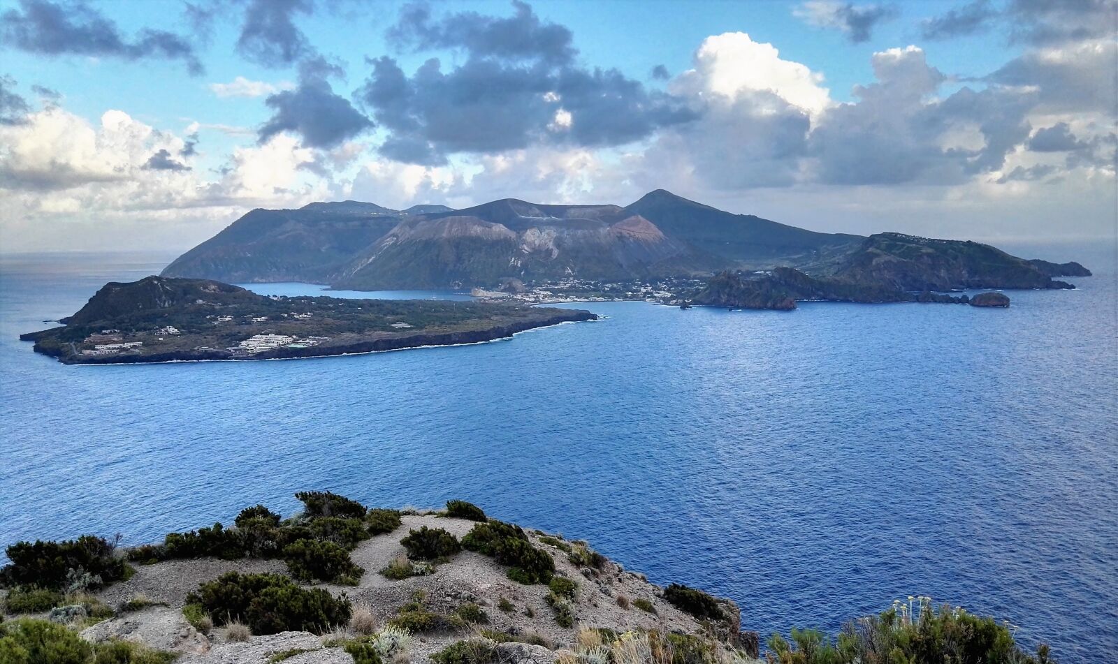 HUAWEI P8 sample photo. Vulcano, island, italy photography