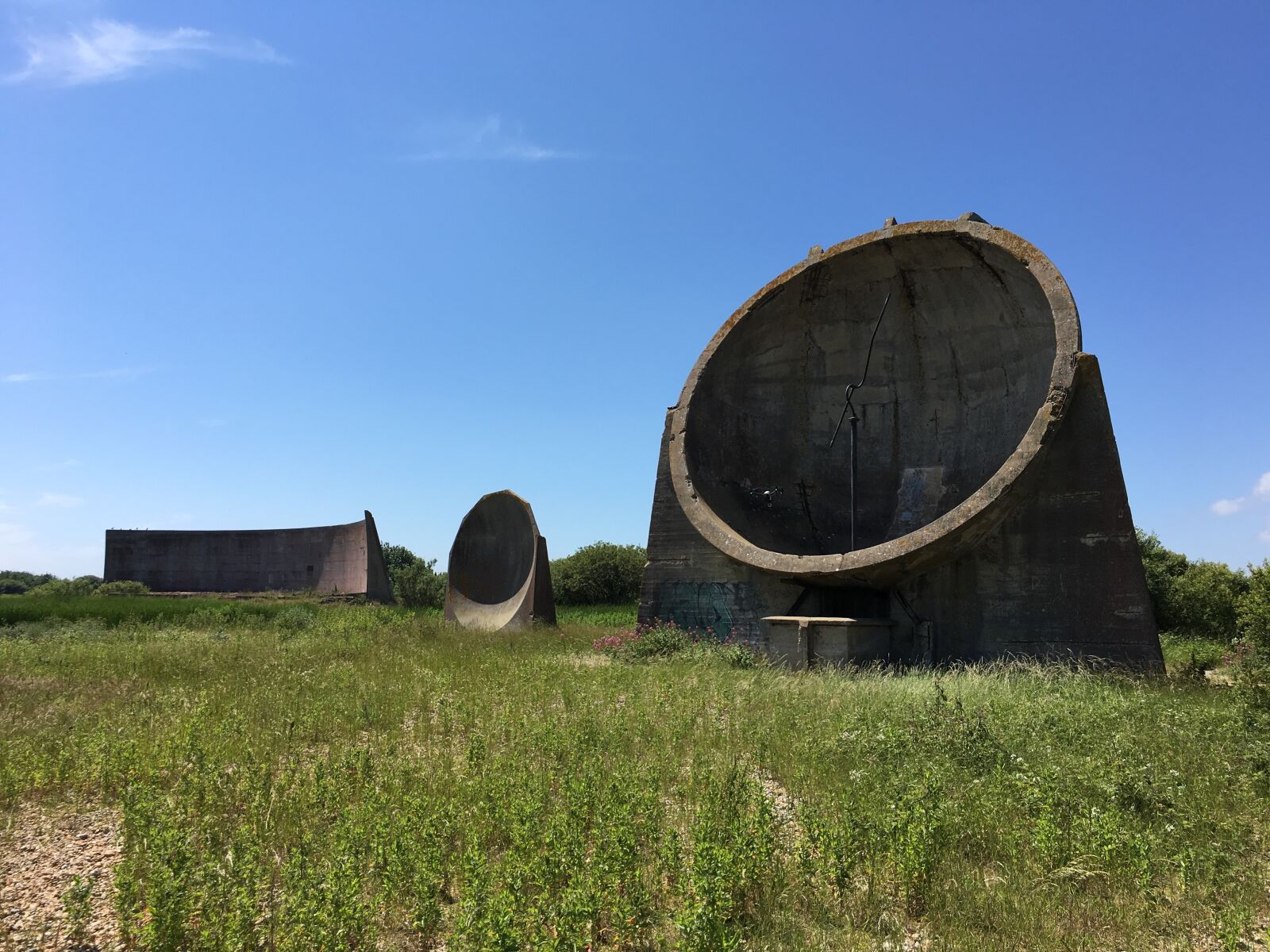 Apple iPhone 6s Plus sample photo. Sound walls, world war photography