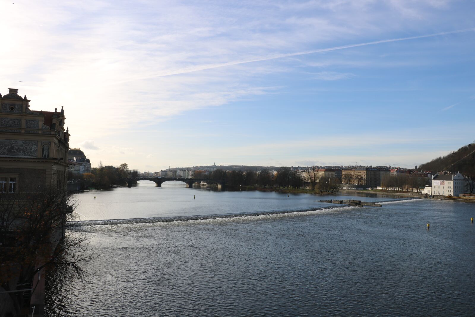 Canon EOS 760D (EOS Rebel T6s / EOS 8000D) sample photo. The vltava river, prague photography