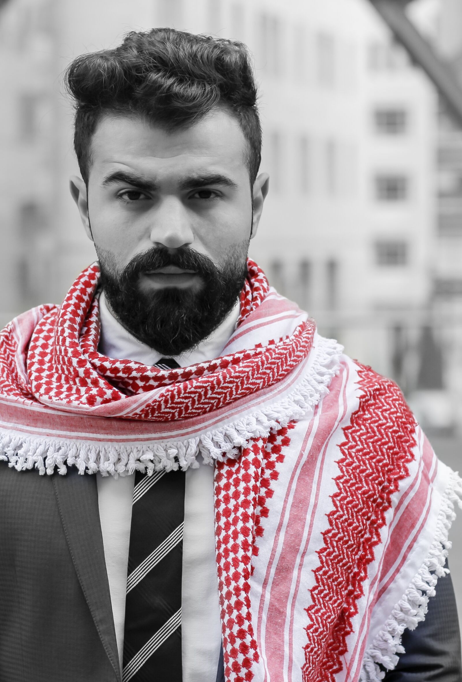 Canon EOS 700D (EOS Rebel T5i / EOS Kiss X7i) + Canon EF 50mm F1.8 STM sample photo. Folklore, jordan, clothes photography