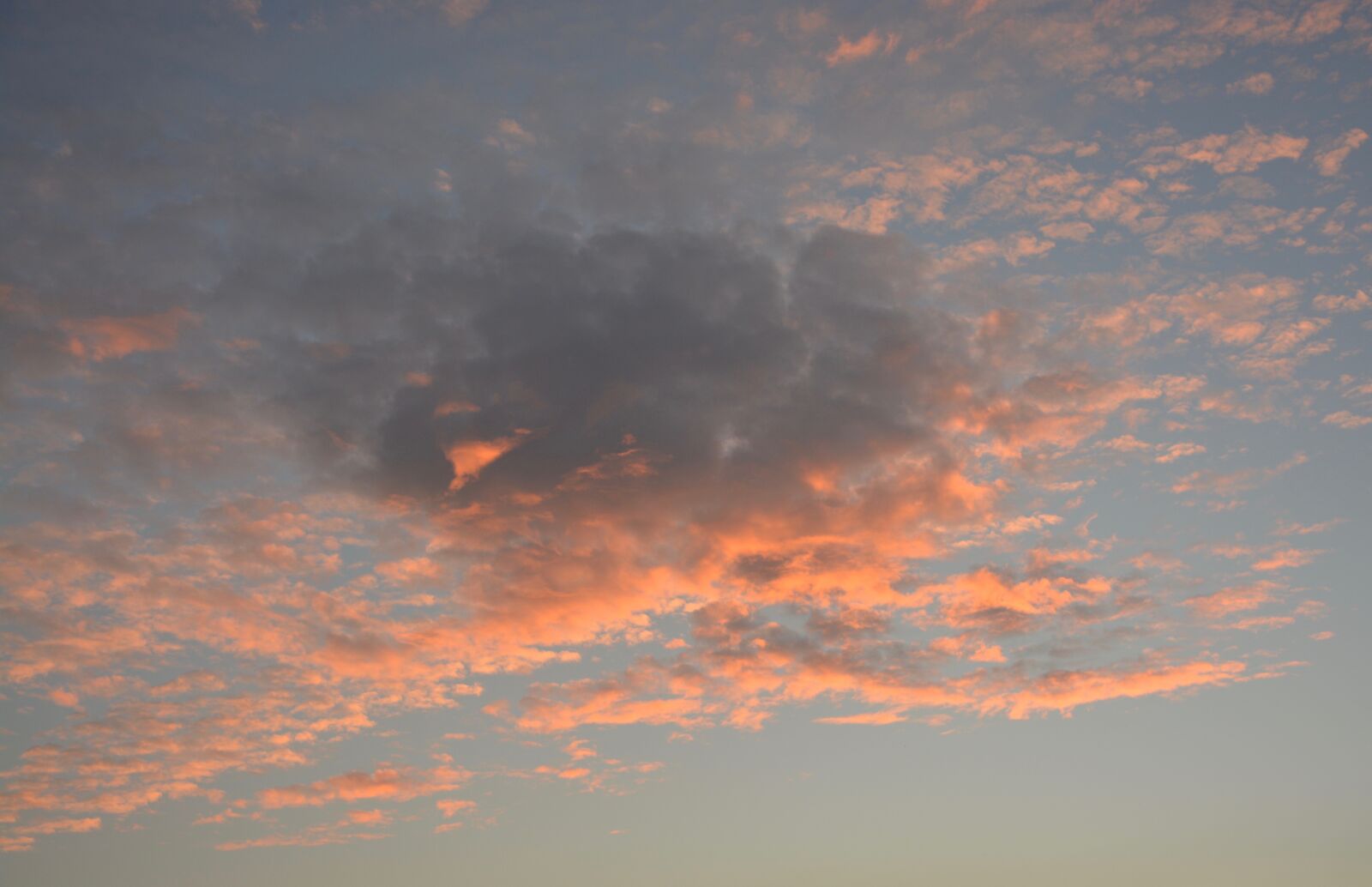 Nikon D5200 sample photo. Clouds white to pinkish photography