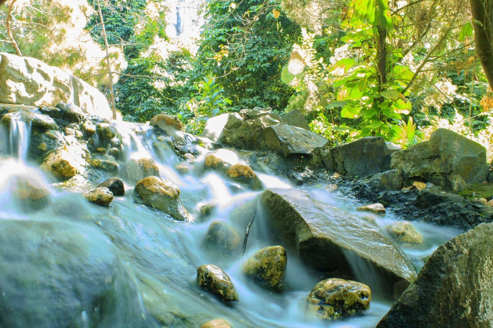 Canon EOS 1300D (EOS Rebel T6 / EOS Kiss X80) sample photo. Stream, waterfall, daytime exposure photography