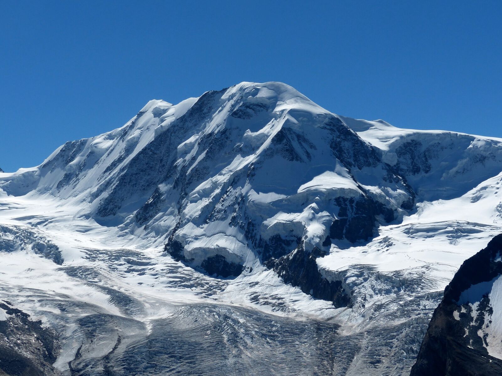 Panasonic Lumix DMC-FZ200 sample photo. Alpine, mountains, lyskamm photography