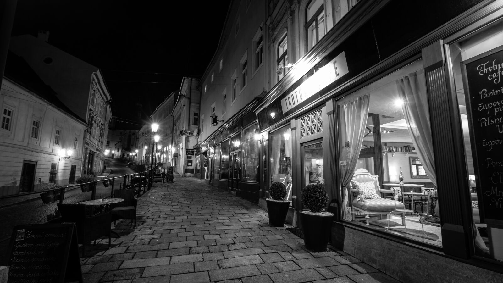 Canon EOS 70D sample photo. Banská štiavnica, slovakia, night photography