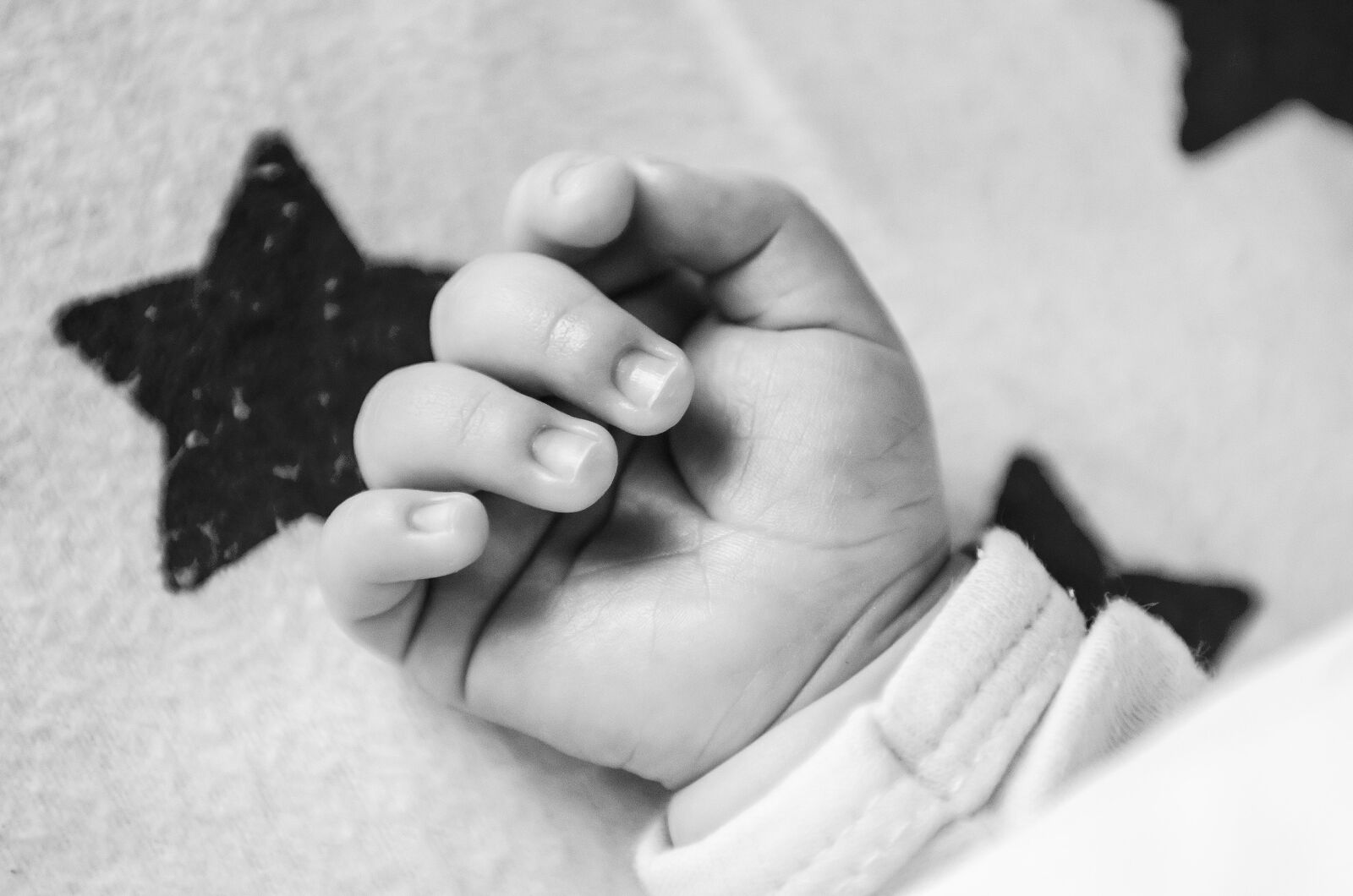 Nikon D7000 sample photo. Handle, the hand, child photography