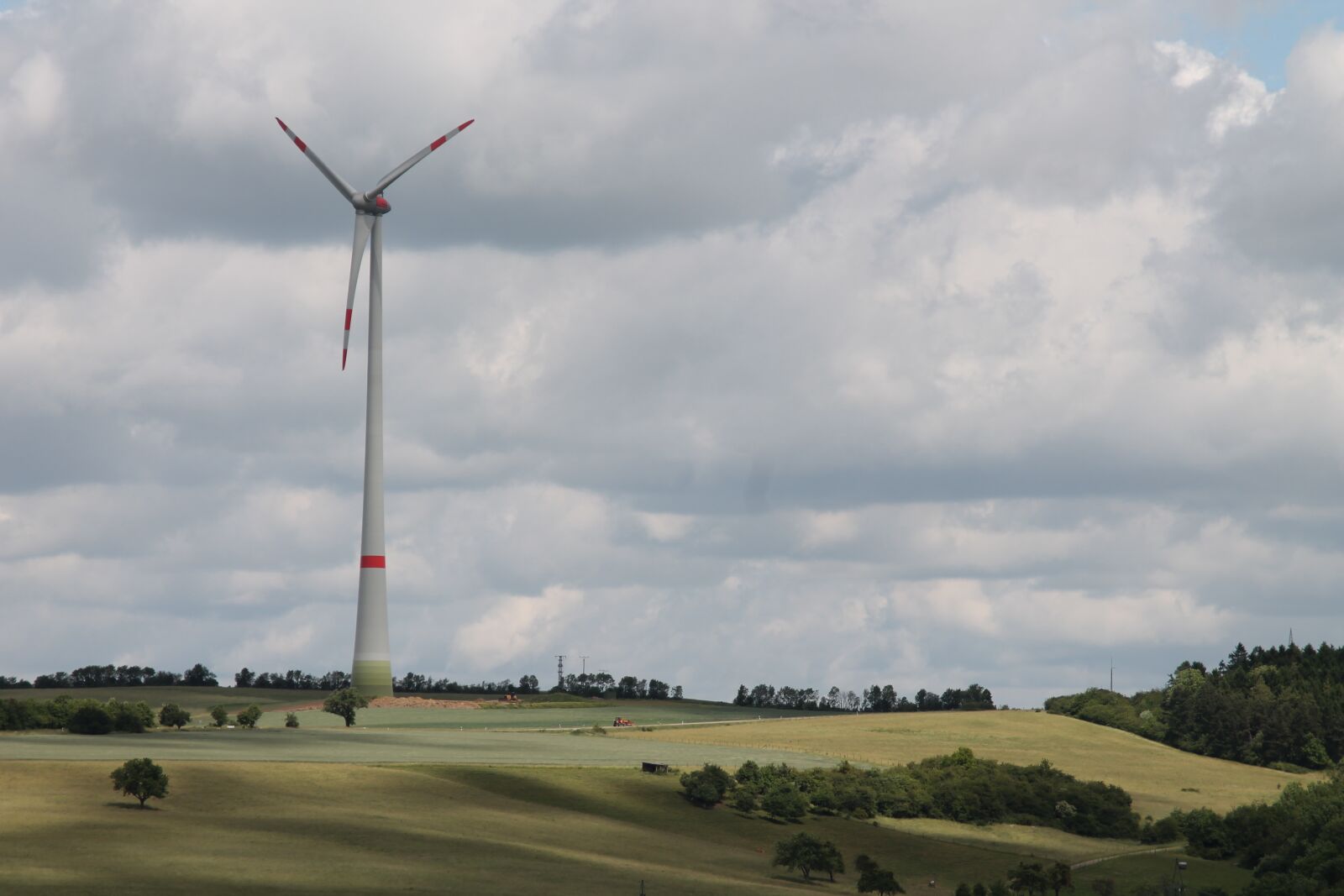 Canon EOS 1100D (EOS Rebel T3 / EOS Kiss X50) sample photo. Wind turbine, wind, landscape photography