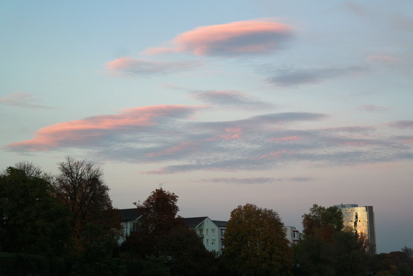 Samsung NX300 sample photo. Sky, clouds, ulm photography