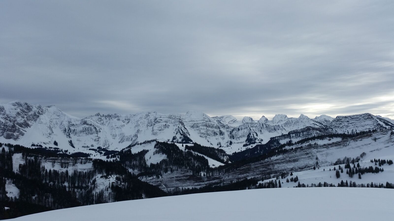 Samsung Galaxy S5 sample photo. Mountain, snow, panorama photography