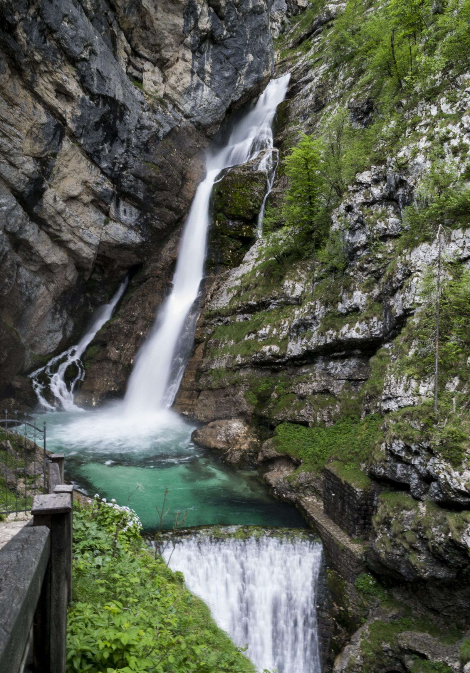 Nikon D3100 sample photo. Waterfall, beauty, peace photography