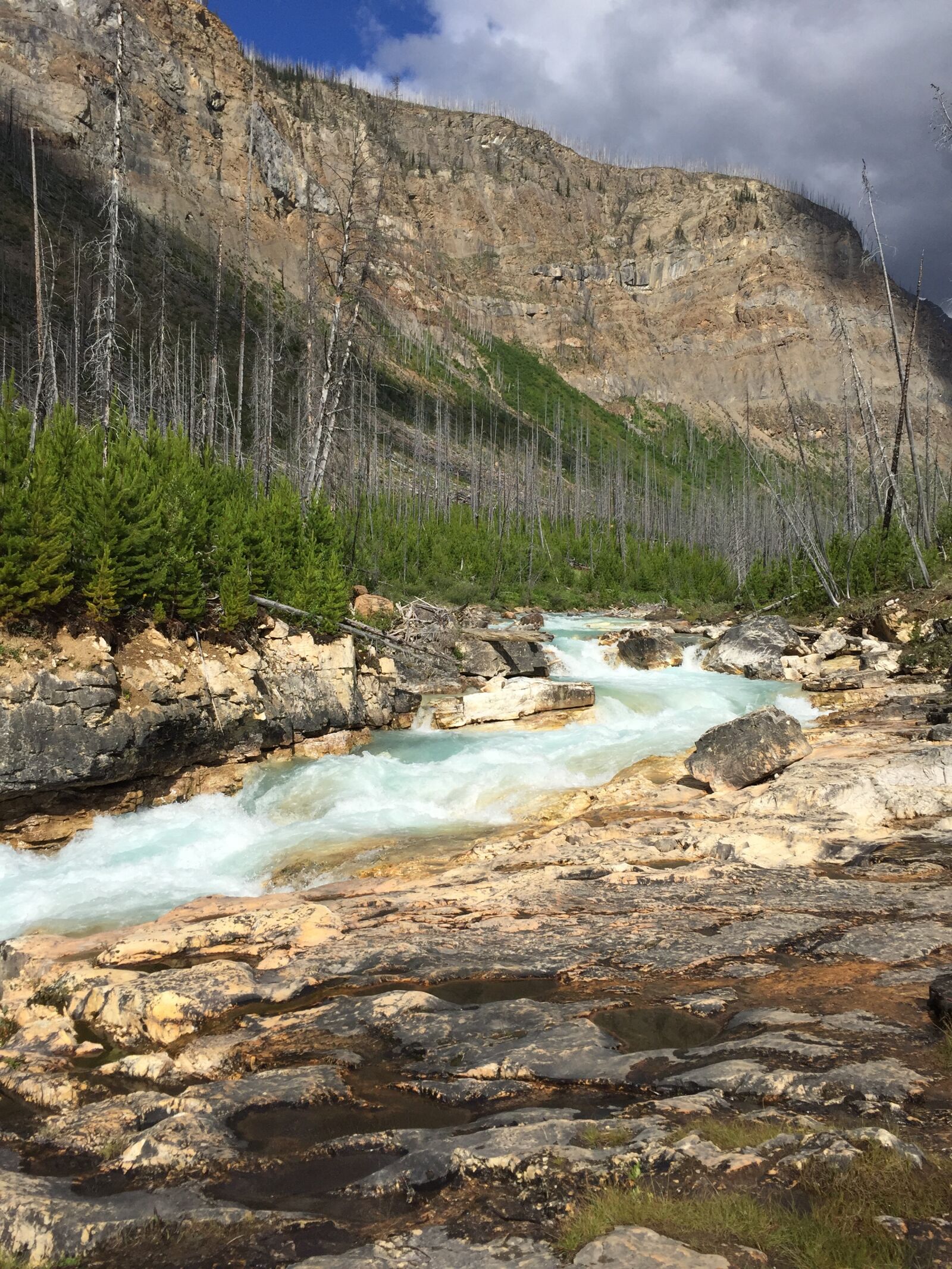 Apple iPhone 6 sample photo. Canada, river, mountain photography
