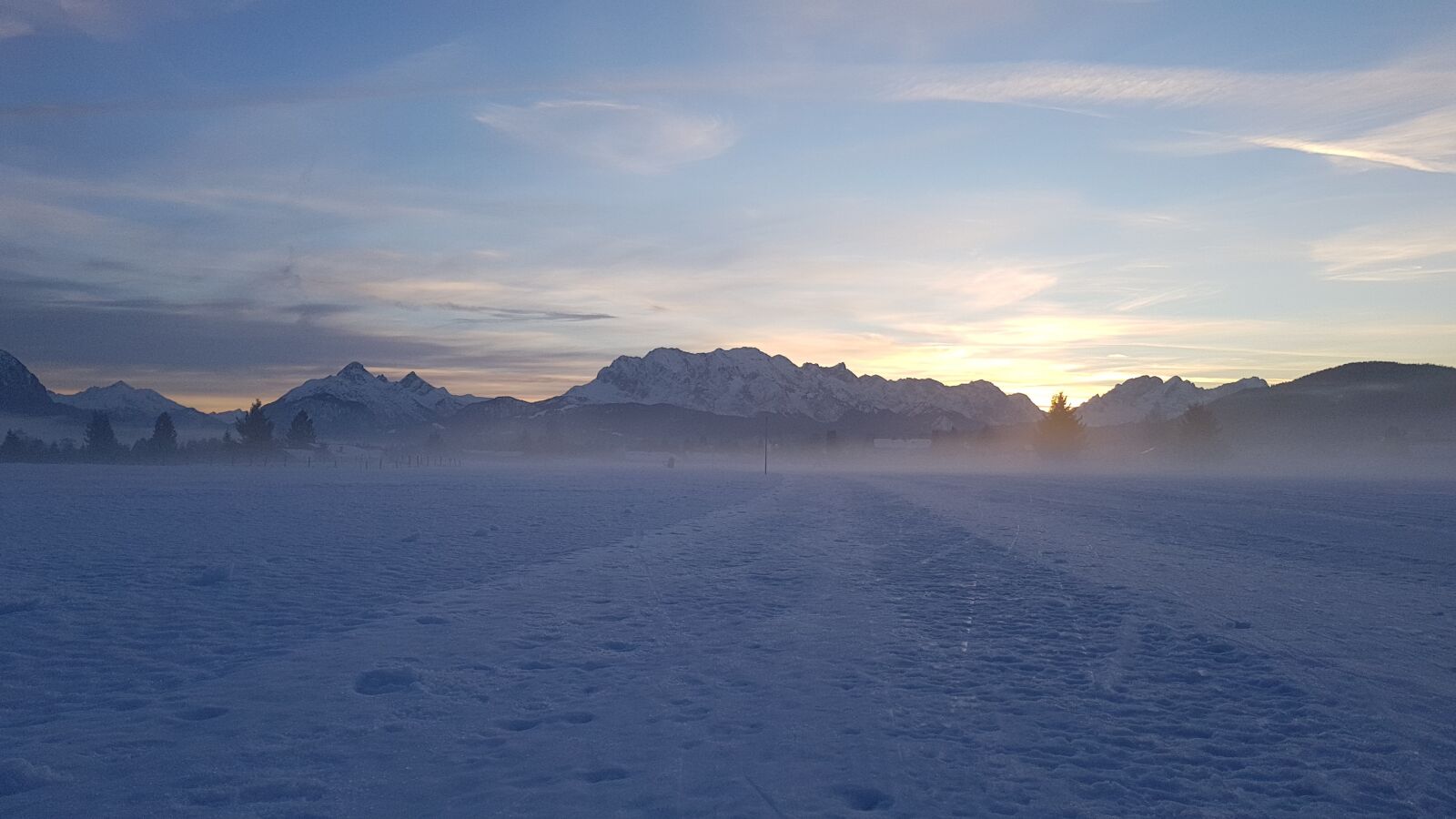 Samsung Galaxy S8 sample photo. Snow, mountains, cross country photography