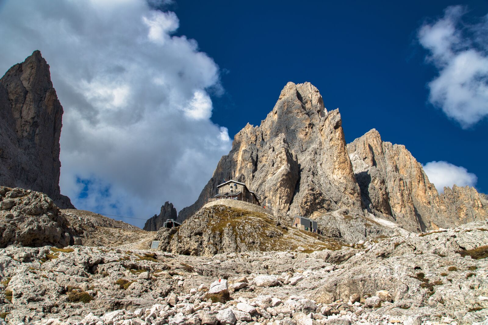 Canon EOS 6D Mark II + Canon EF 24-105mm F4L IS USM sample photo. Rifugio, shelter, italy photography