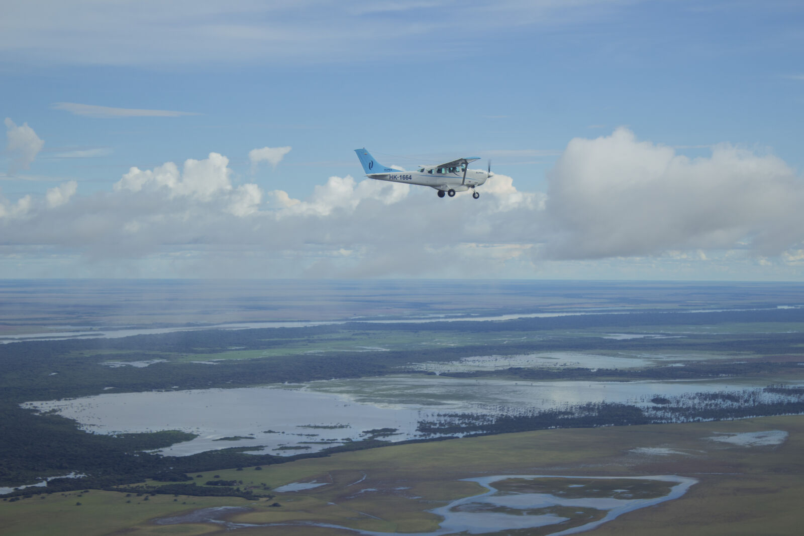 Canon EOS 1200D (EOS Rebel T5 / EOS Kiss X70 / EOS Hi) sample photo. Aeroplane, avion, casanare, colombia photography