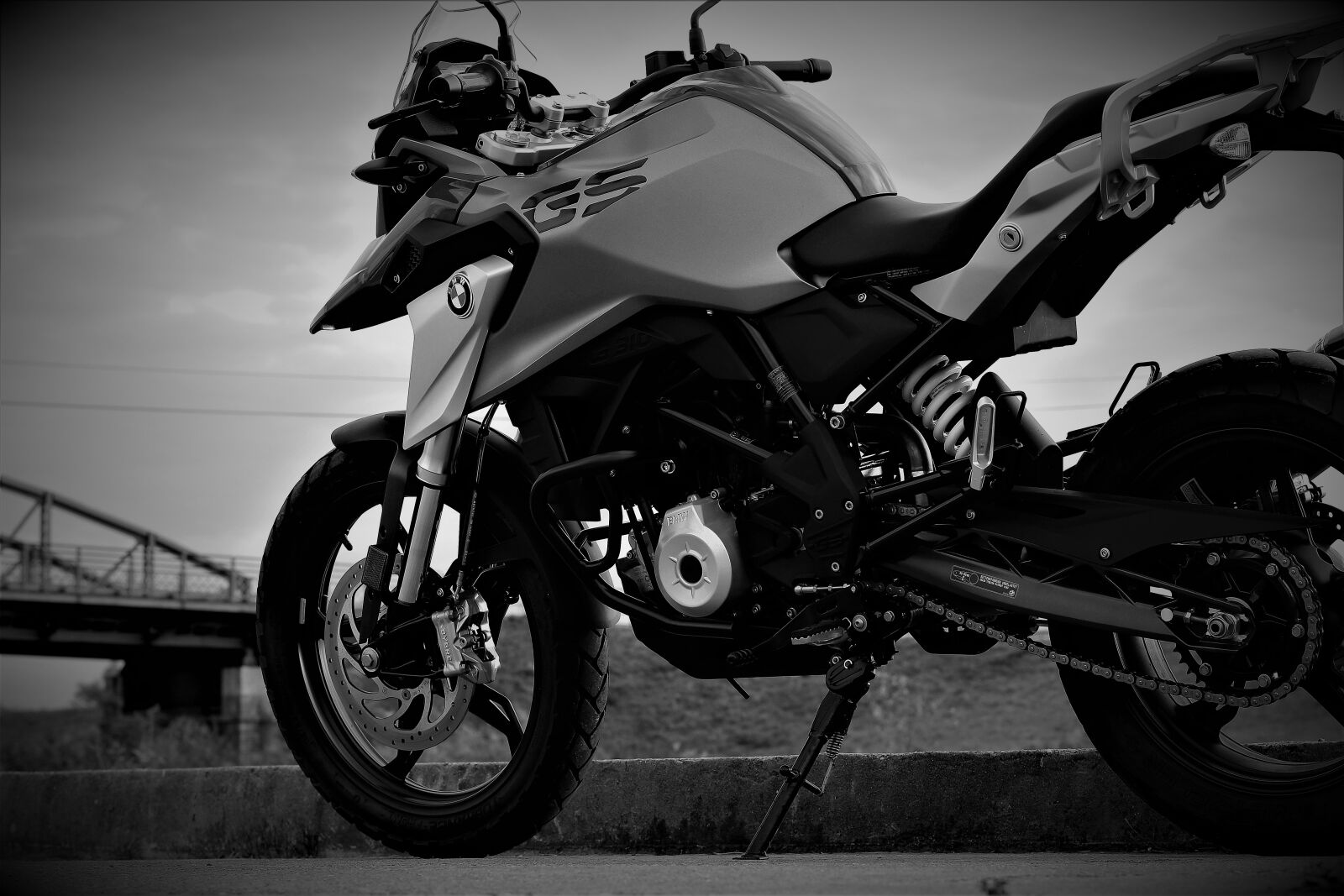 Nikon 1 J5 sample photo. Engine, bmw, gs photography