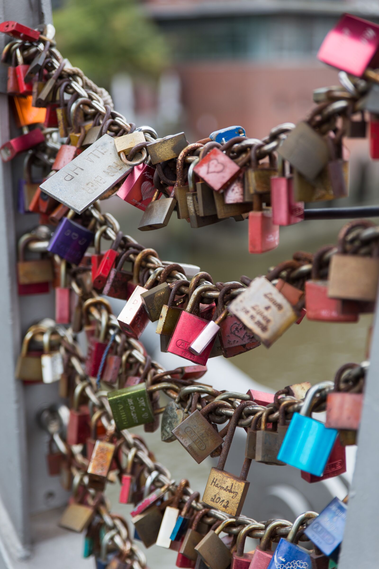Canon EOS 6D sample photo. Castles, padlock, love icon photography