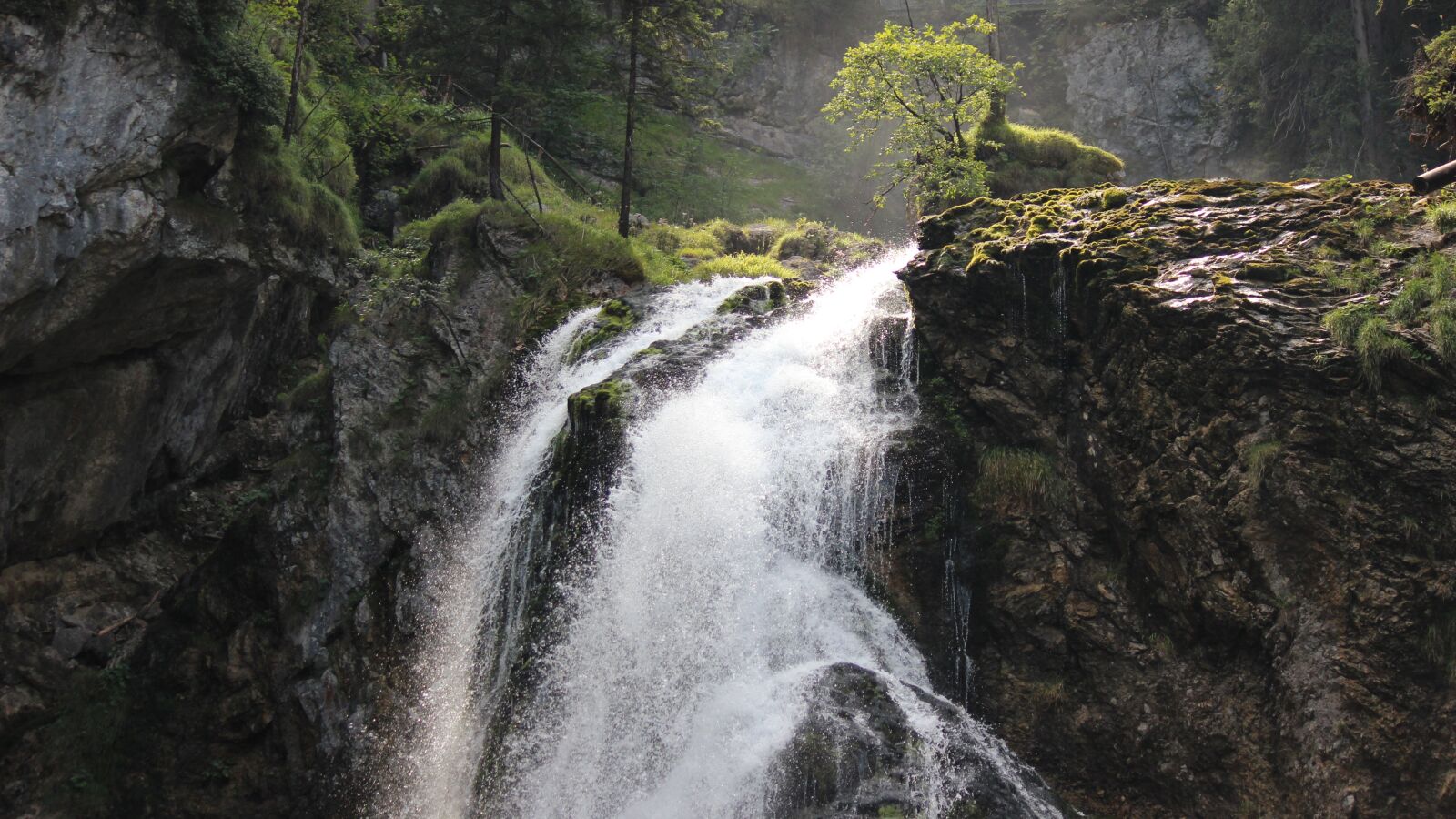 Canon EOS 600D (Rebel EOS T3i / EOS Kiss X5) sample photo. Gollinger waterfall, golling, waterfall photography