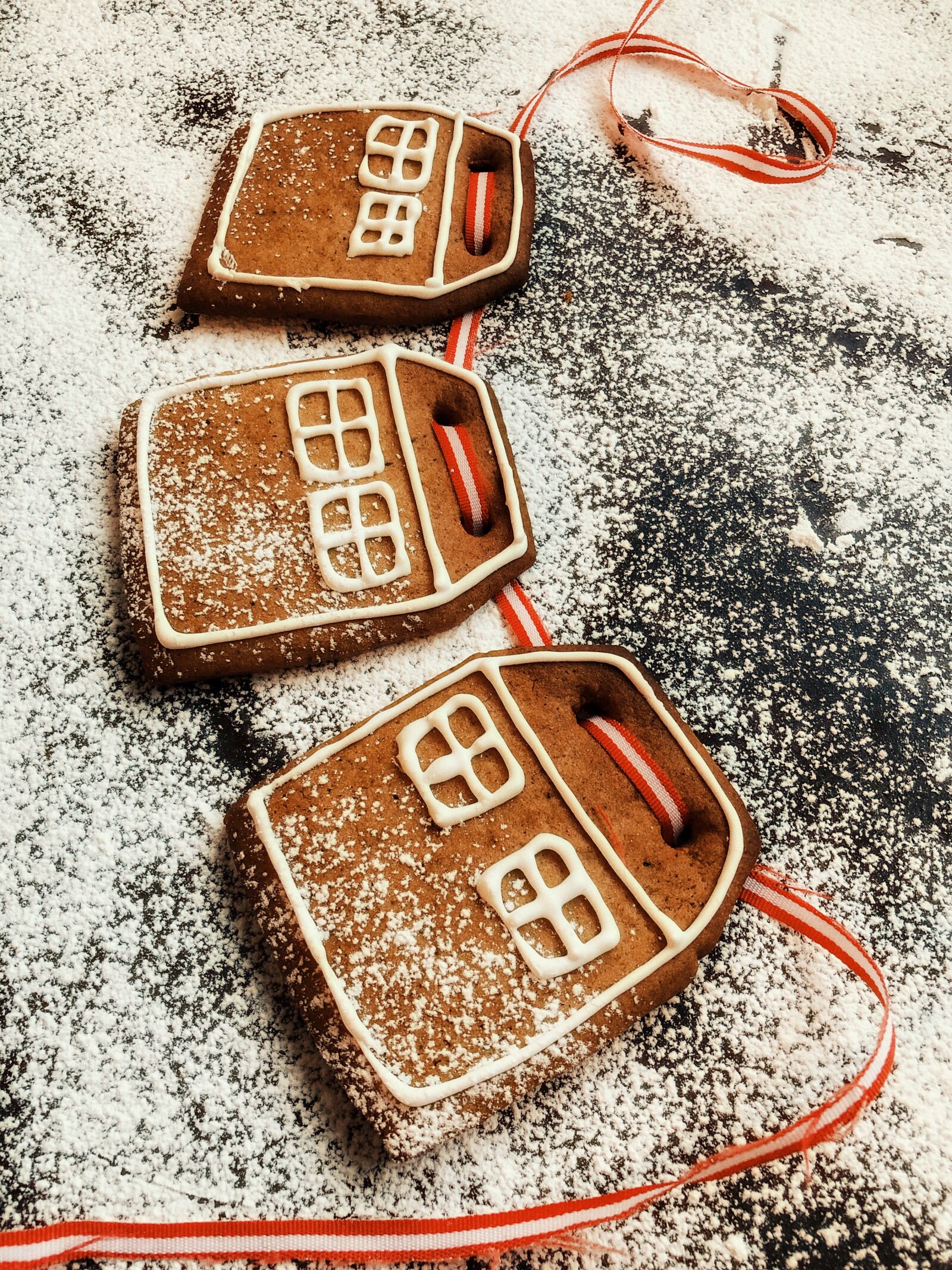 Apple iPhone X sample photo. Gingerbread, cookie, cookies photography