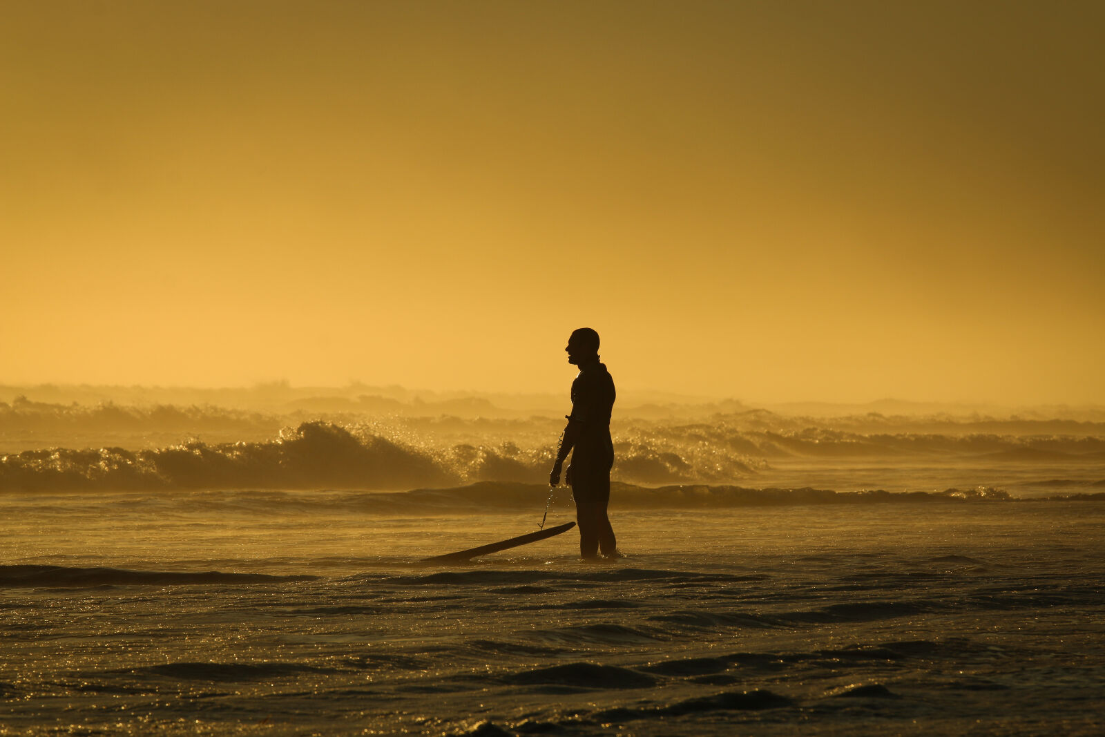 Canon EF 70-200mm F4L IS USM sample photo. Man, standing, on, seashore photography