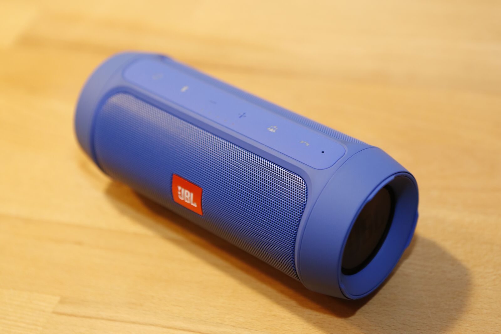 Canon EF 24-70mm F2.8L USM sample photo. Bluetooth, speakers, music playback photography