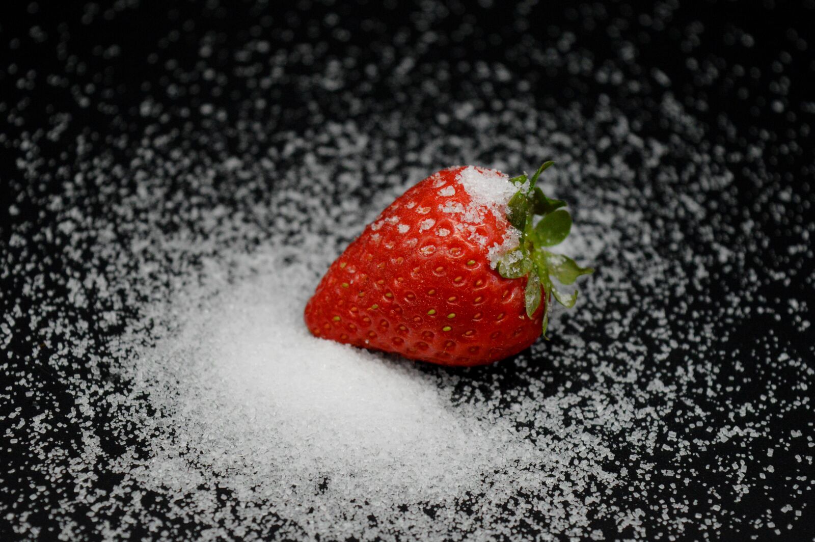 Nikon D3200 sample photo. Strawberry, red, fruit photography