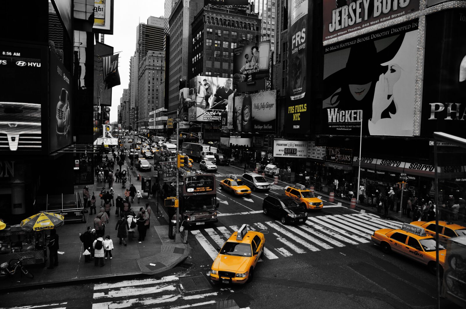 Nikon D90 sample photo. New york, b w photography