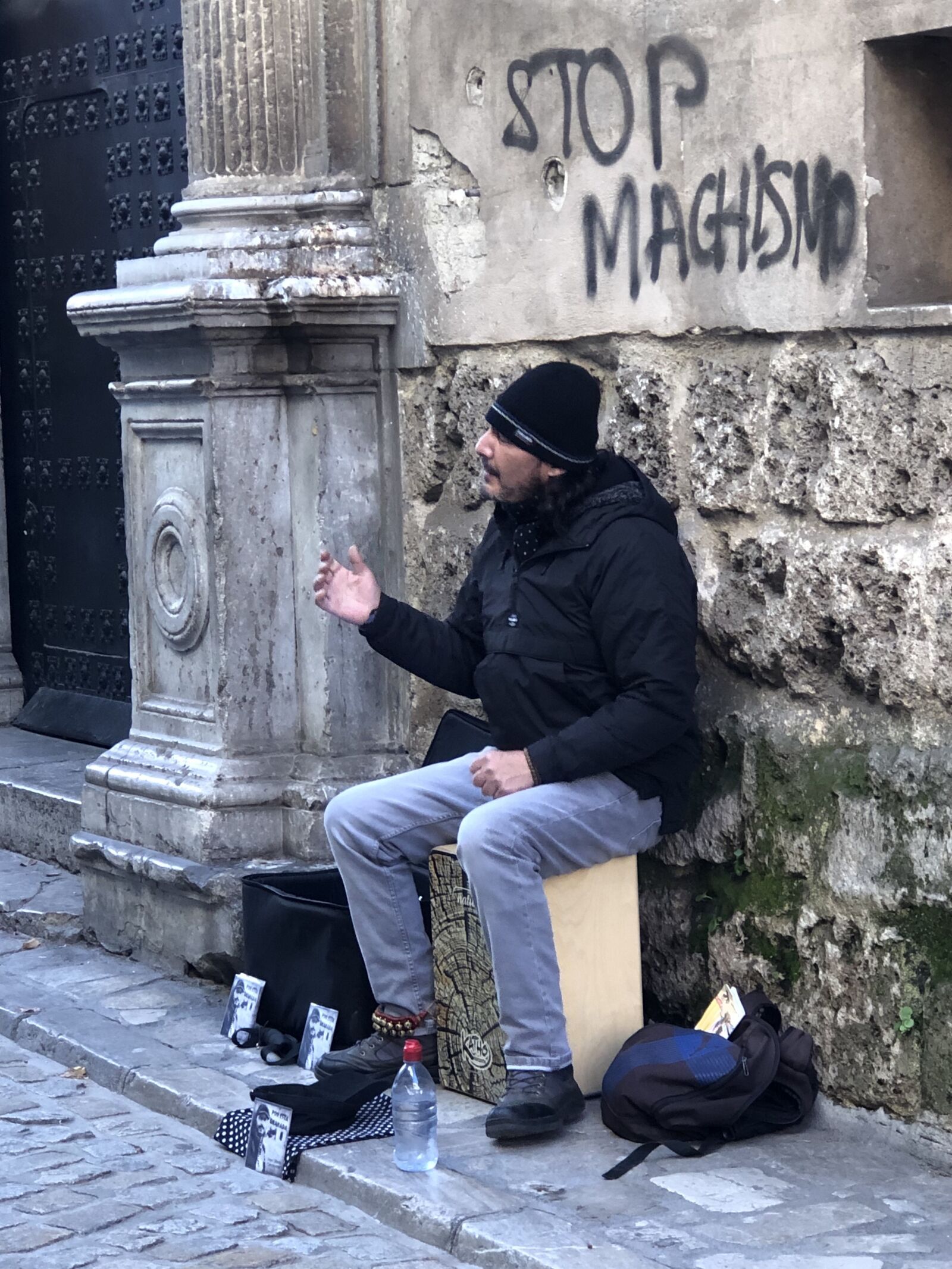 iPhone 8 Plus back dual camera 6.6mm f/2.8 sample photo. Busker, granada, spain photography
