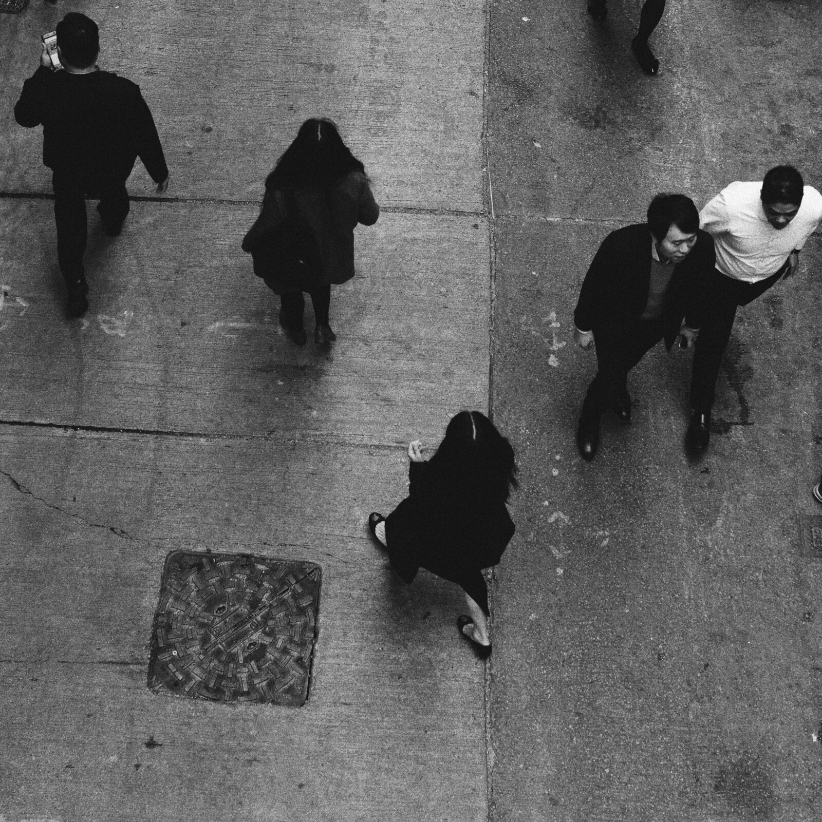 Nikon D610 sample photo. Passers, hong kong, street photography