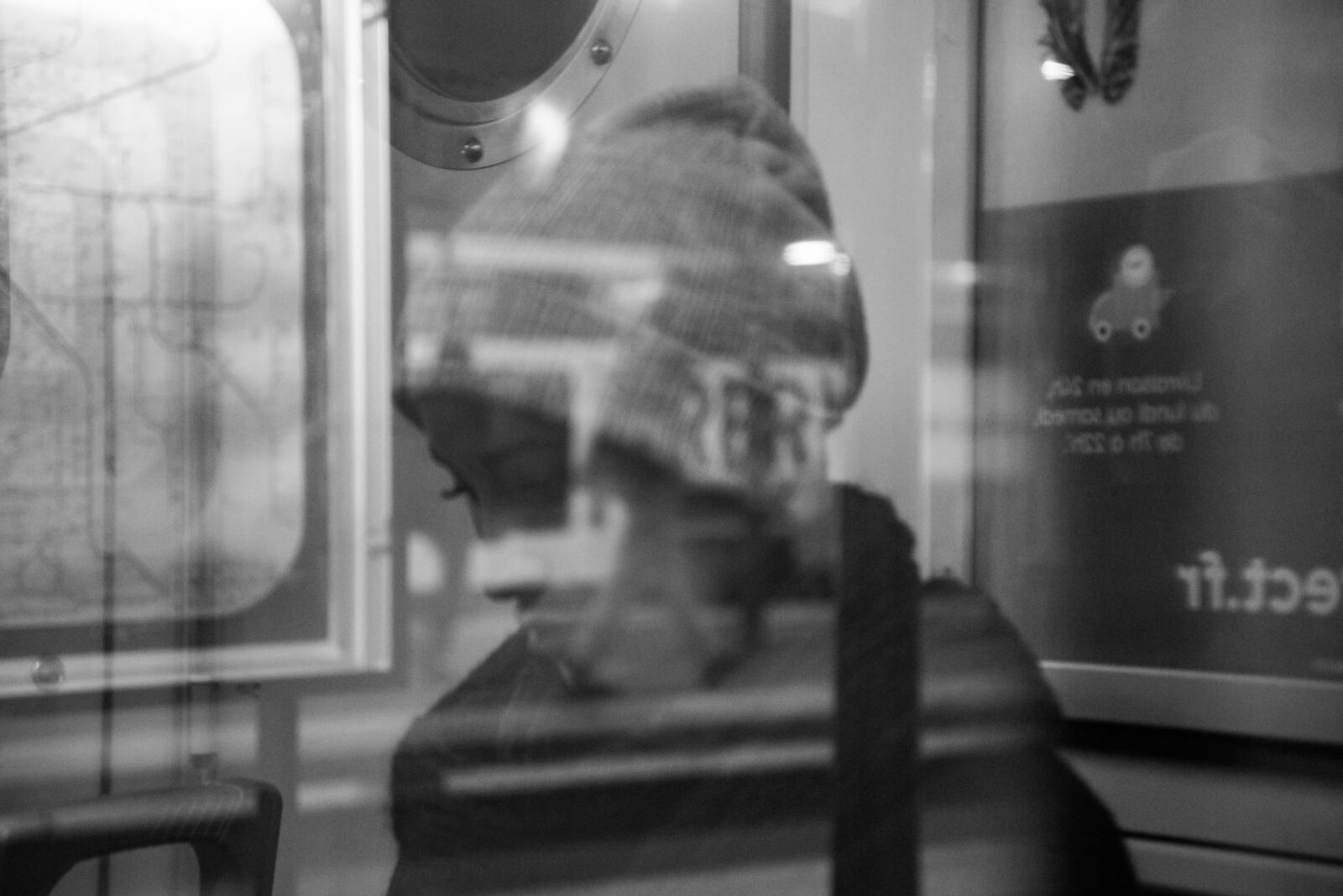 Nikon D600 sample photo. Woman, reflection, metro photography